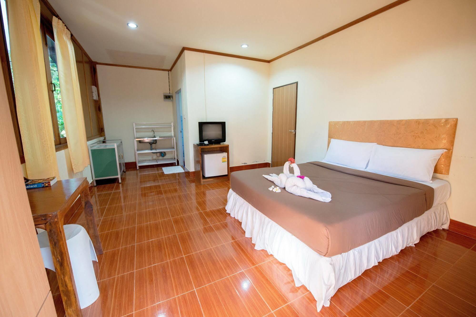 Poonsap Resort Koh Lanta Bagian luar foto