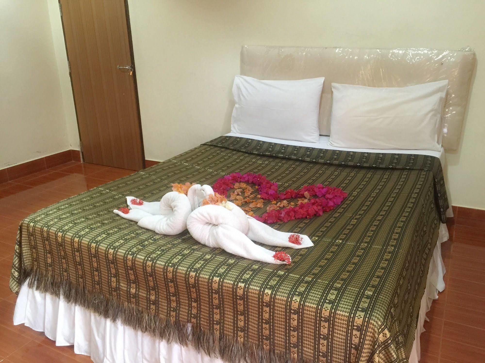 Poonsap Resort Koh Lanta Bagian luar foto