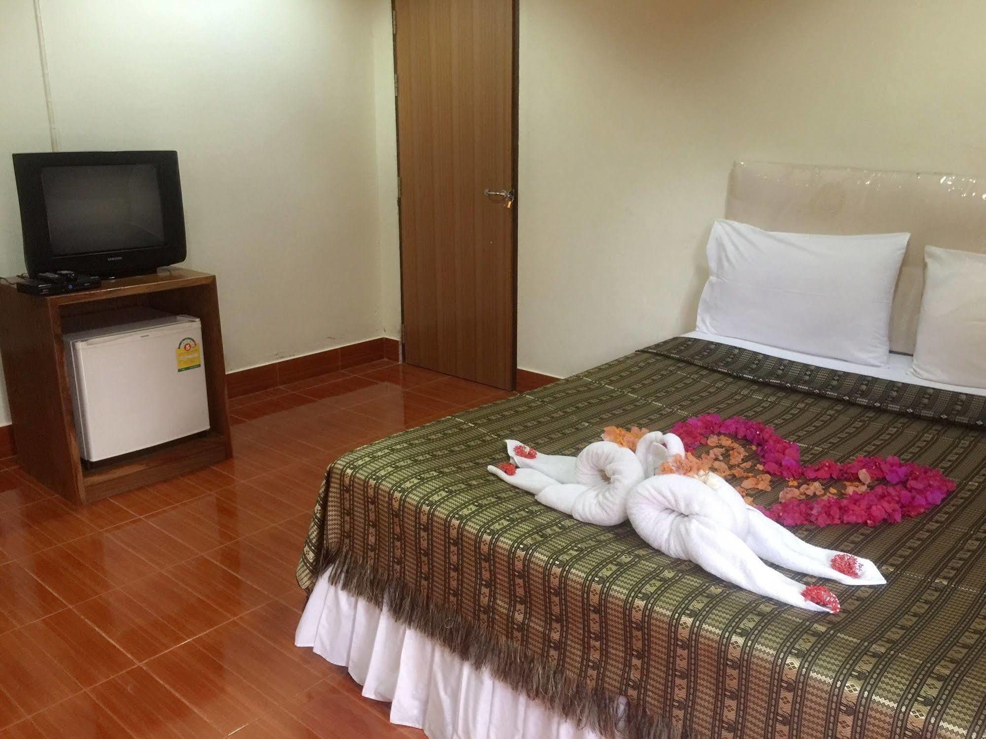 Poonsap Resort Koh Lanta Bagian luar foto