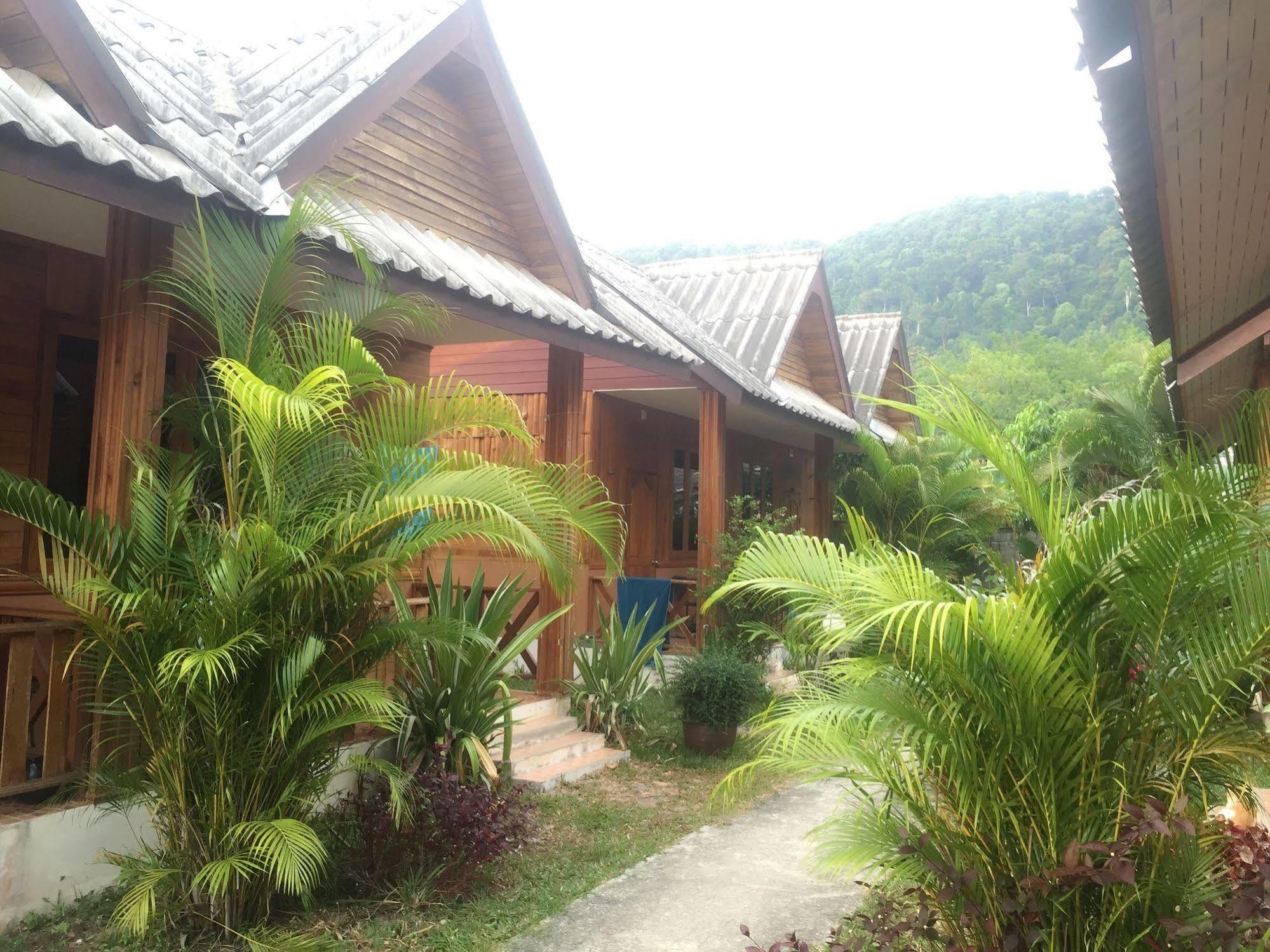 Poonsap Resort Koh Lanta Bagian luar foto