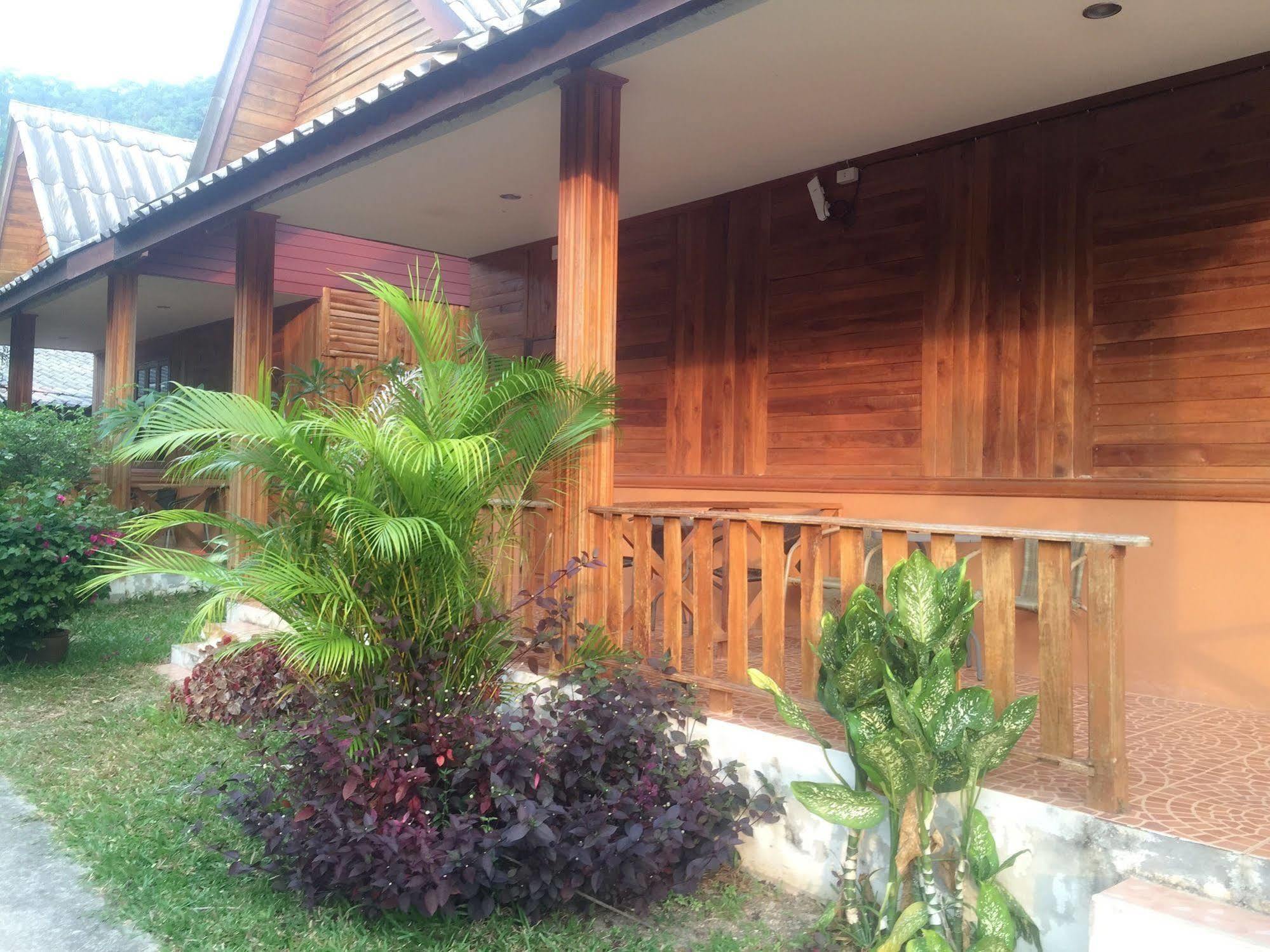 Poonsap Resort Koh Lanta Bagian luar foto