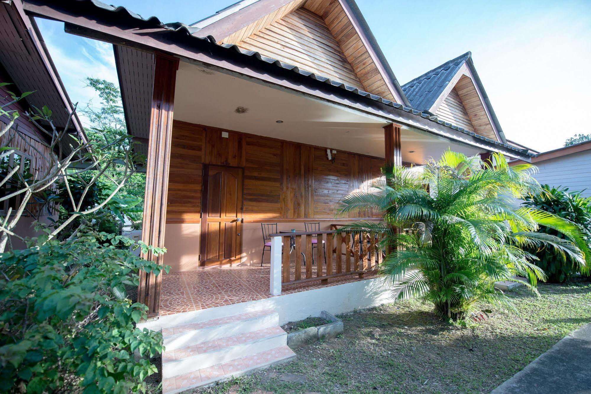 Poonsap Resort Koh Lanta Bagian luar foto