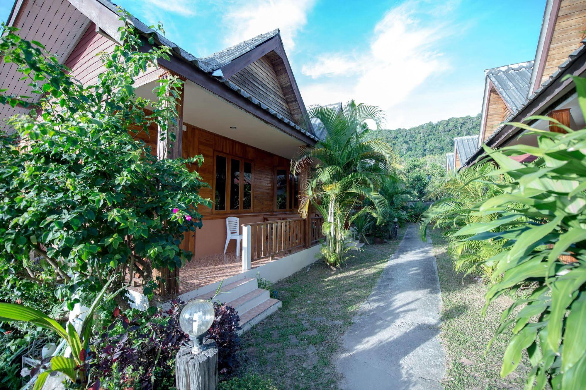 Poonsap Resort Koh Lanta Bagian luar foto